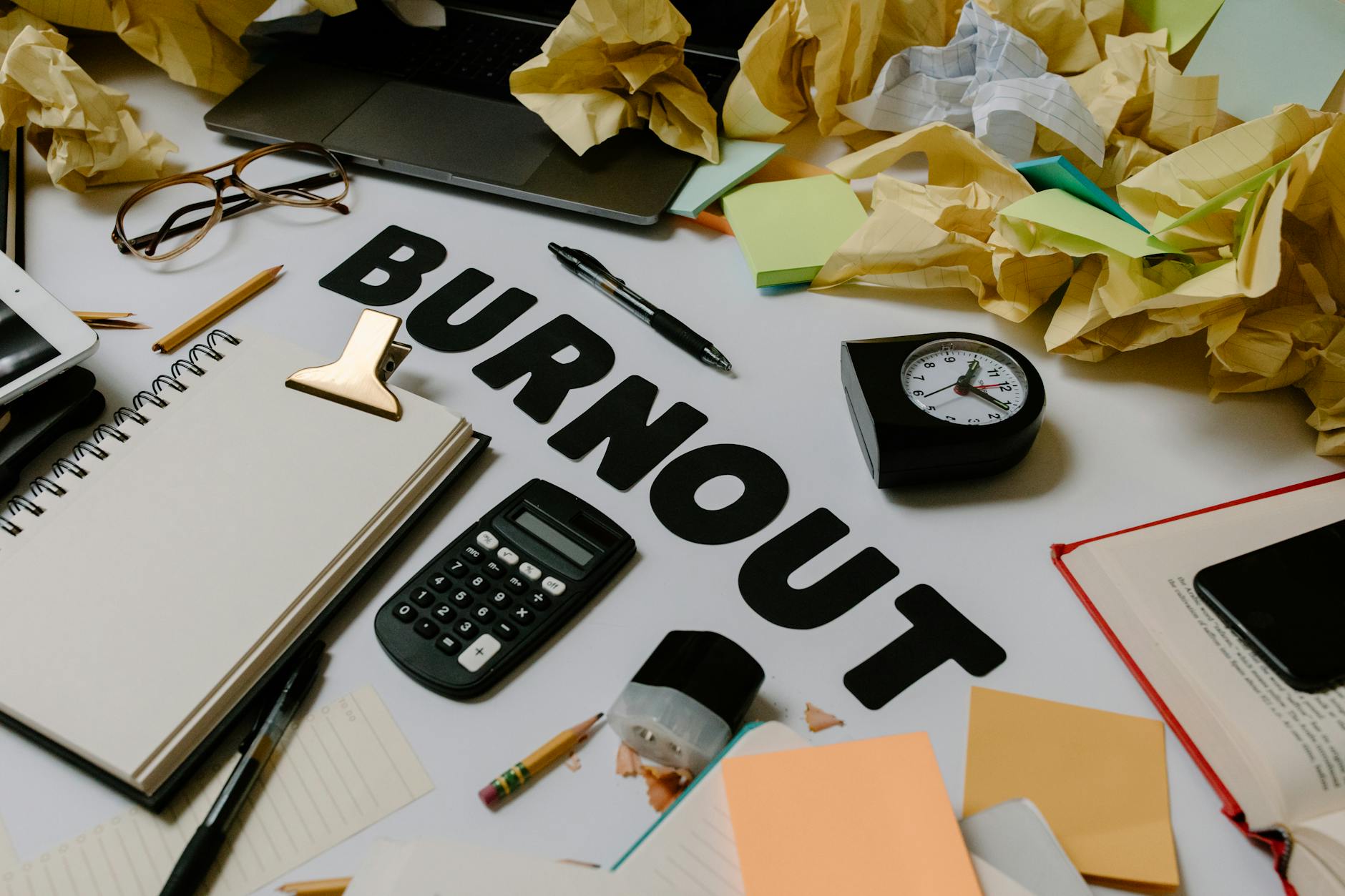5 Signs It’s Time to Hire a Virtual Assistant